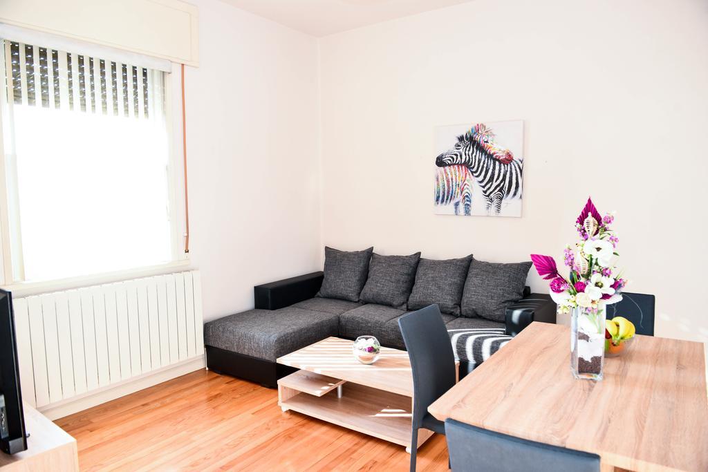 Ferienwohnung Sun Mijo Zadar Zimmer foto